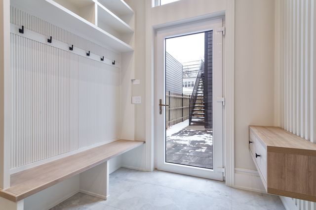 3723 N Oakley Avenue, Chicago, IL 60618