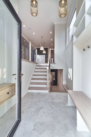 3723 N Oakley Avenue, Chicago, IL 60618