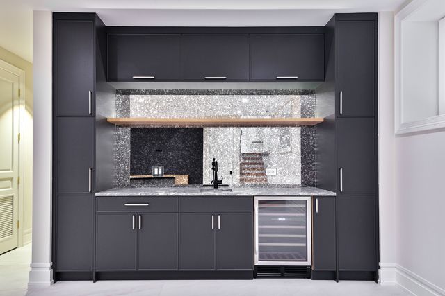 3723 N Oakley Avenue, Chicago, IL 60618