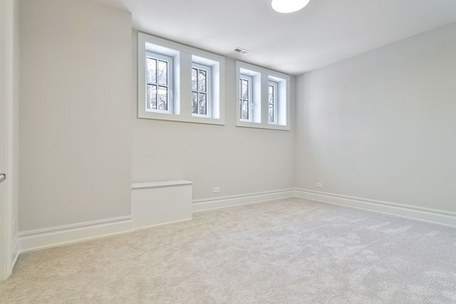 3723 N Oakley Avenue, Chicago, IL 60618