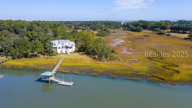 49 River Rd, Daufuskie Island, SC 29915
