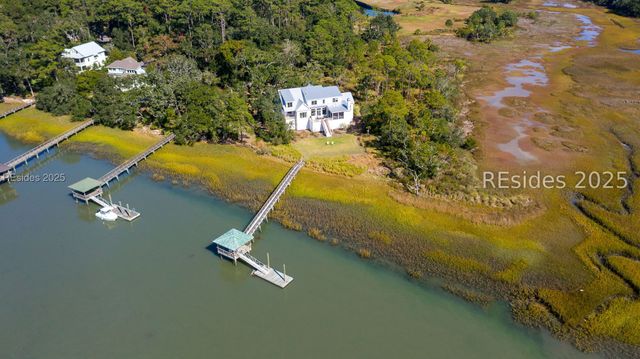 49 River Rd, Daufuskie Island, SC 29915