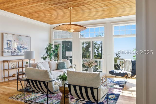 49 River Rd, Daufuskie Island, SC 29915