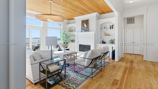 49 River Rd, Daufuskie Island, SC 29915