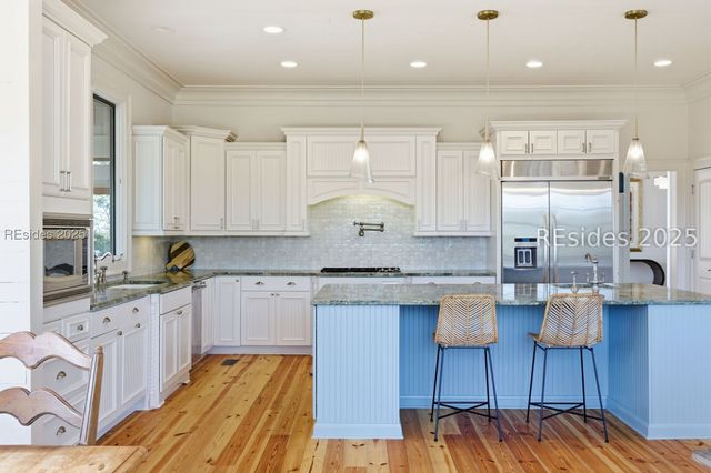 49 River Rd, Daufuskie Island, SC 29915