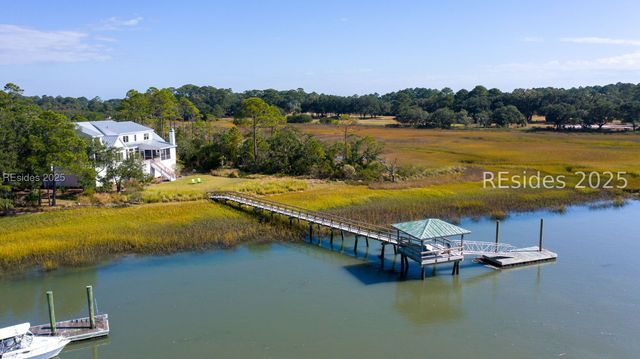 49 River Rd, Daufuskie Island, SC 29915
