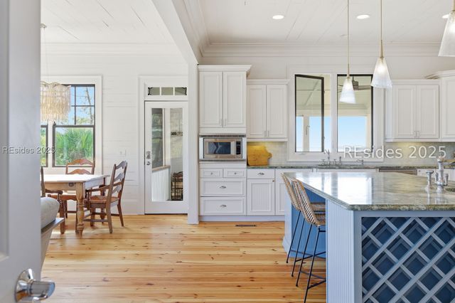 49 River Rd, Daufuskie Island, SC 29915