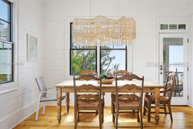 49 River Rd, Daufuskie Island, SC 29915