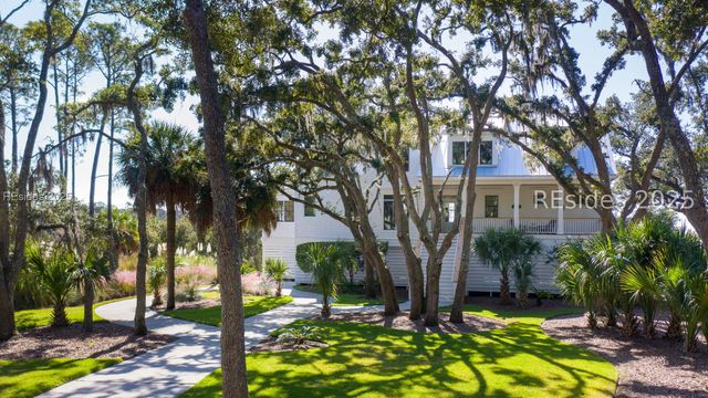 49 River Rd, Daufuskie Island, SC 29915