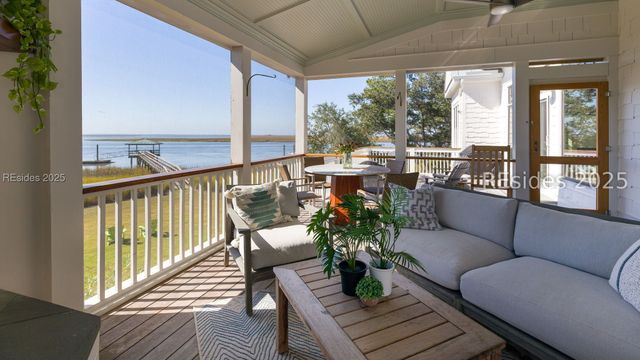 49 River Rd, Daufuskie Island, SC 29915