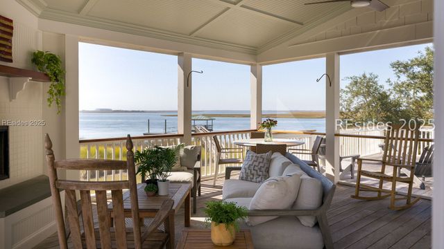 49 River Rd, Daufuskie Island, SC 29915