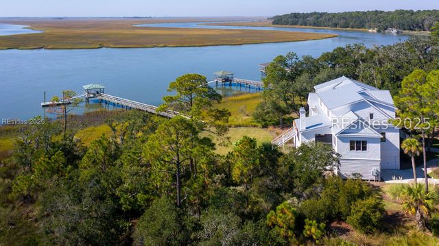 49 River Rd, Daufuskie Island, SC 29915