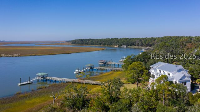 49 River Rd, Daufuskie Island, SC 29915