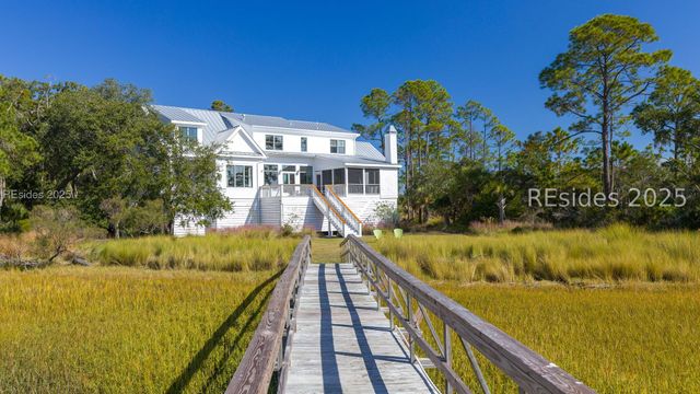 49 River Rd, Daufuskie Island, SC 29915