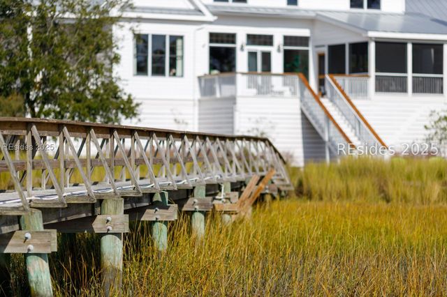 49 River Rd, Daufuskie Island, SC 29915