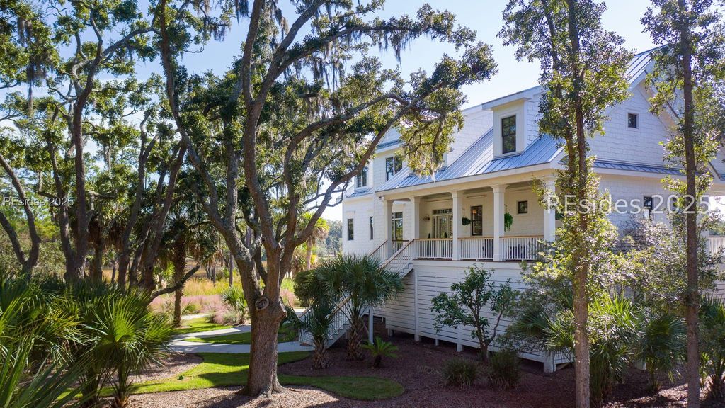 49 River Rd, Daufuskie Island, SC 29915