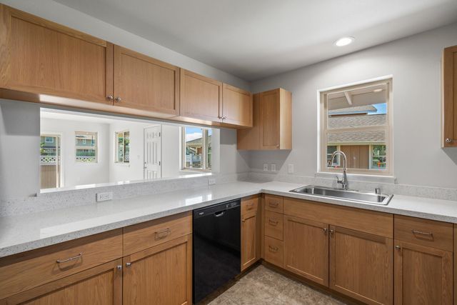 275 Kahoma Village Loop Apt 106, Lahaina, HI 96761