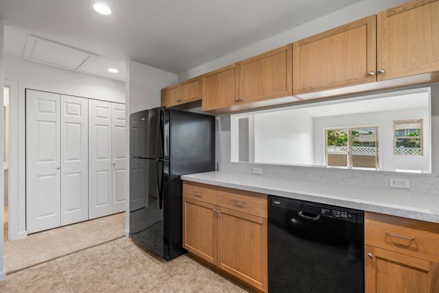 275 Kahoma Village Loop Apt 106, Lahaina, HI 96761