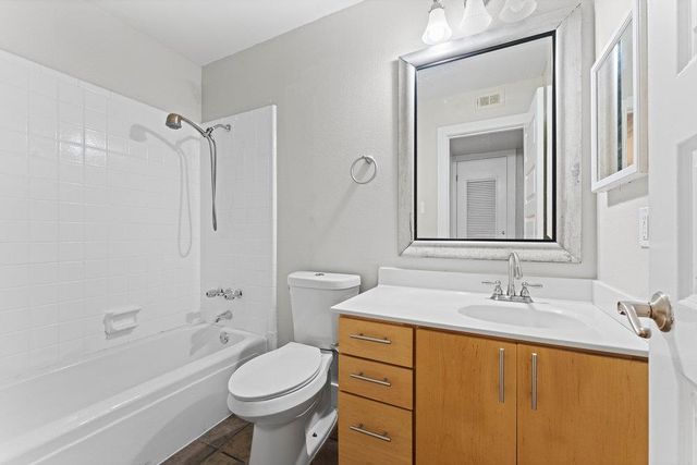 3815 Guadalupe ST 303, Austin, TX 78751
