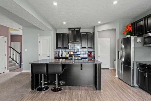 9184 Lakeside Street, Tipp City, OH 45371