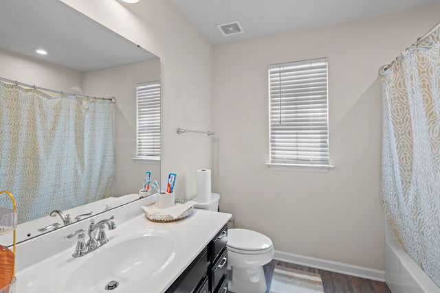 9184 Lakeside Street, Tipp City, OH 45371