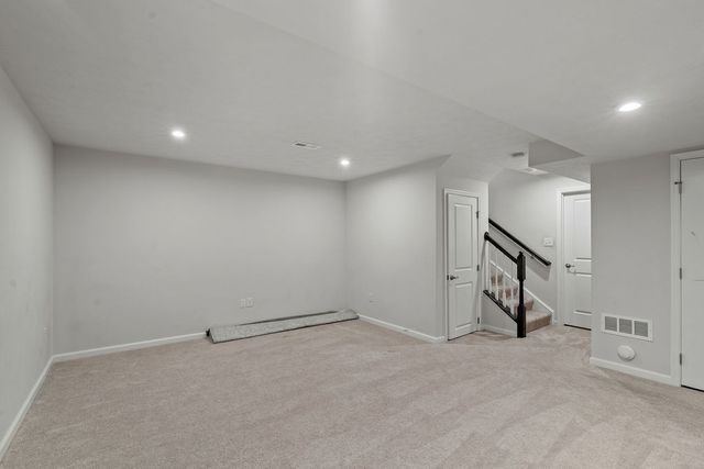 9184 Lakeside Street, Tipp City, OH 45371