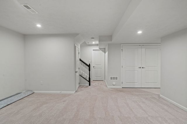 9184 Lakeside Street, Tipp City, OH 45371