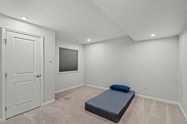 9184 Lakeside Street, Tipp City, OH 45371