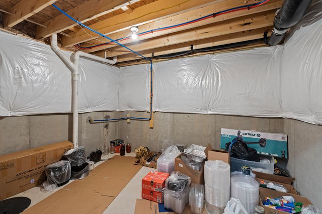 9184 Lakeside Street, Tipp City, OH 45371