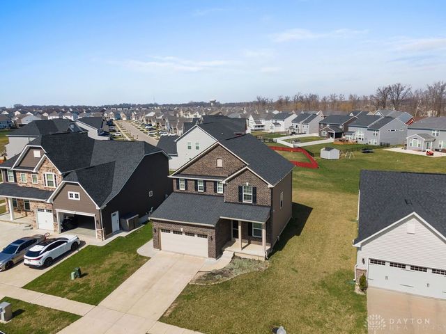 9184 Lakeside Street, Tipp City, OH 45371