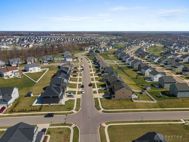 9184 Lakeside Street, Tipp City, OH 45371