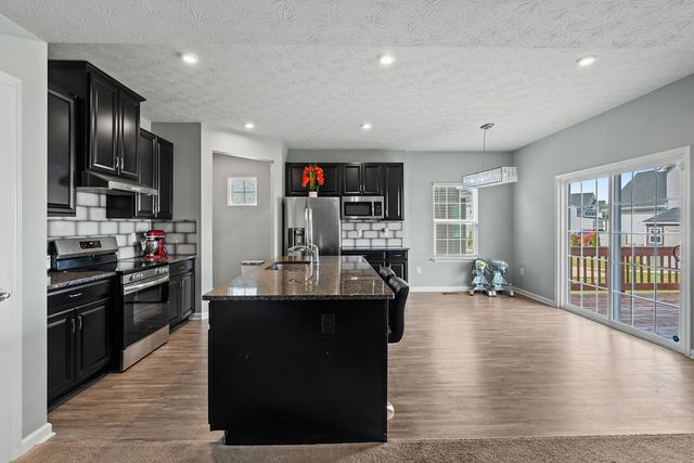 9184 Lakeside Street, Tipp City, OH 45371