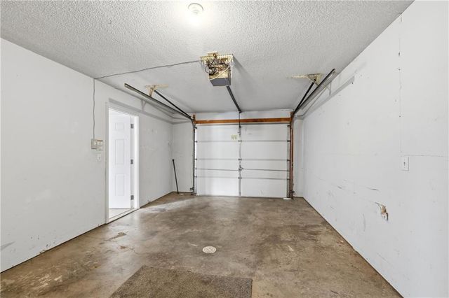 1019 Christie Lane, Grain Valley, MO 64029