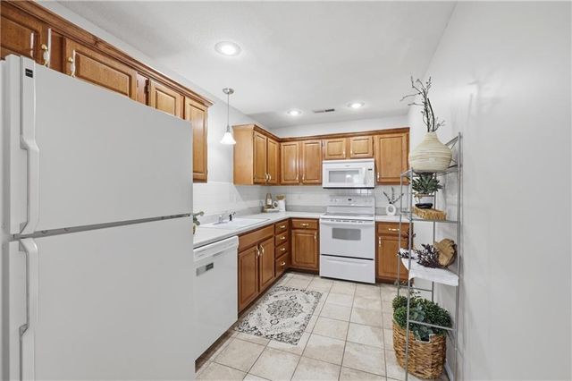1019 Christie Lane, Grain Valley, MO 64029