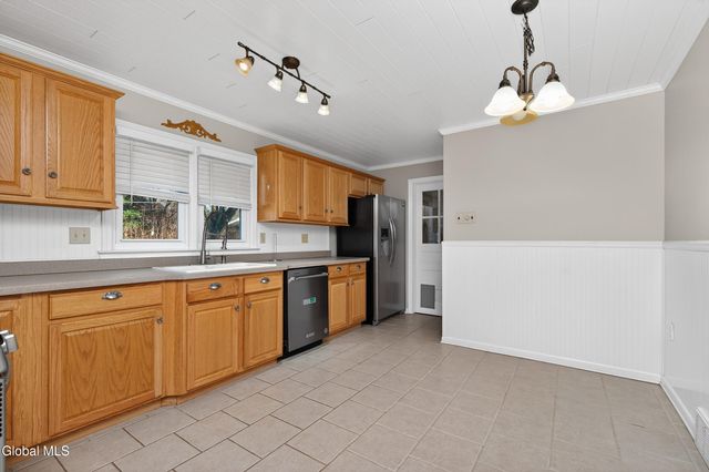 1 Velina Drive, Guilderland, NY 12203