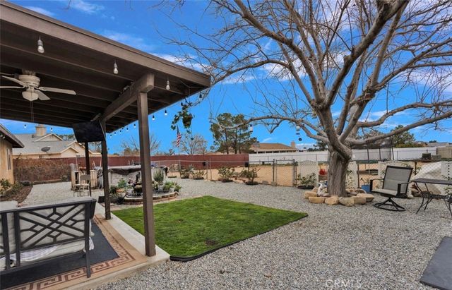 15268 Nanticoke, Apple Valley, CA 92307