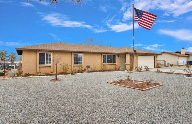 15268 Nanticoke, Apple Valley, CA 92307