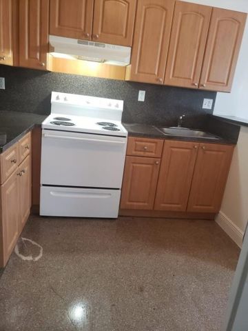 717 NE 10th Avenue 3, Hallandale Beach, FL 33009