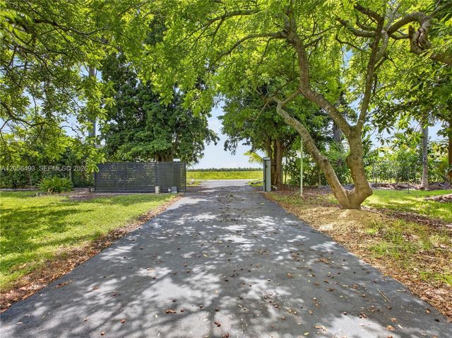 33800 SW 212th Avenue, Homestead, FL 33034