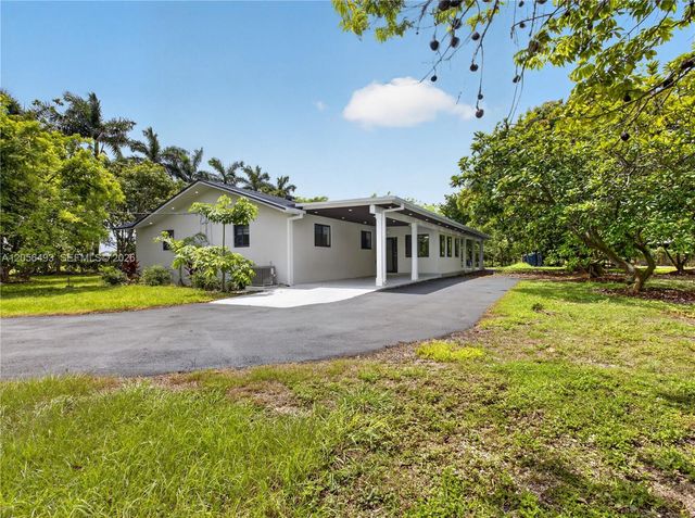 33800 SW 212th Avenue, Homestead, FL 33034