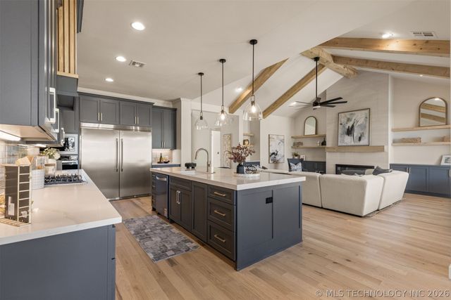2355 E 135th Place, Bixby, OK 74008
