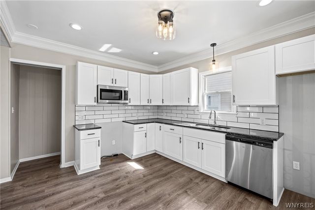 216 79th Street, Niagara Falls, NY 14304