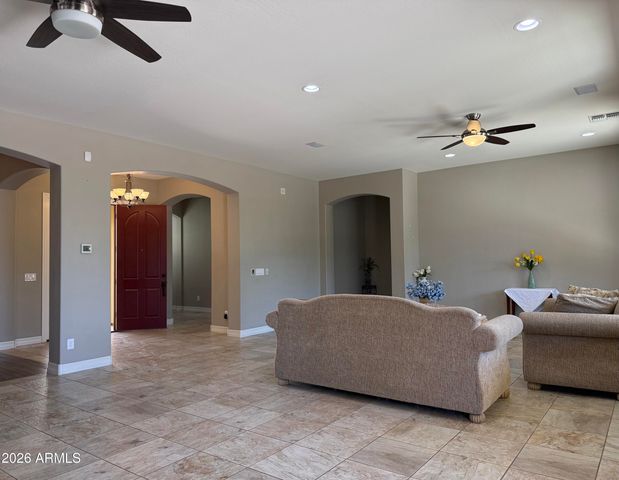 10315 E BERGERON Avenue, Mesa, AZ 85212