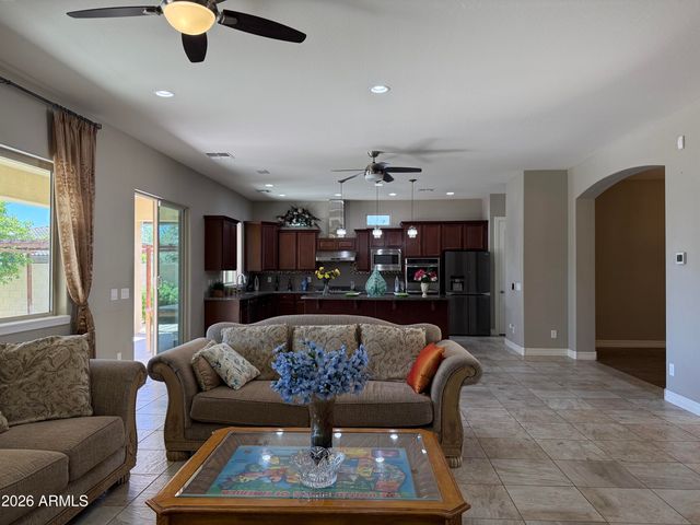 10315 E BERGERON Avenue, Mesa, AZ 85212
