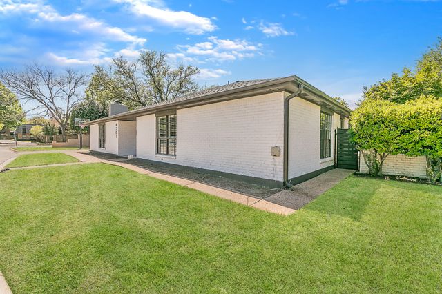 4301 Hartwood Circle, Fort Worth, TX 76109