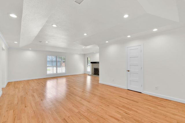 4301 Hartwood Circle, Fort Worth, TX 76109