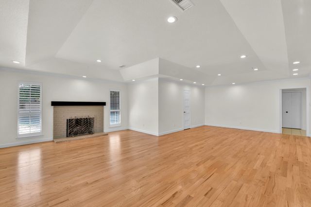 4301 Hartwood Circle, Fort Worth, TX 76109