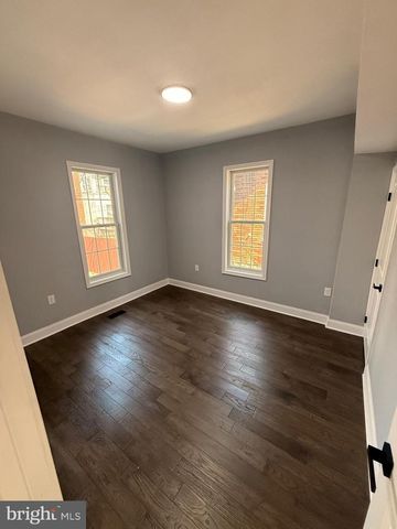 1326 S ST SE, Washington, DC 20020