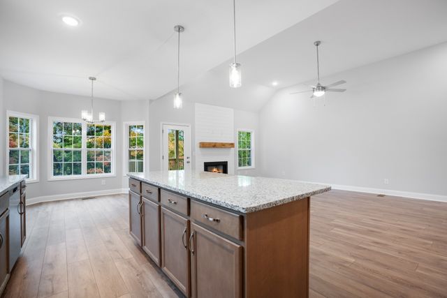488 S Halifax Ct, Clarksville, TN 37040