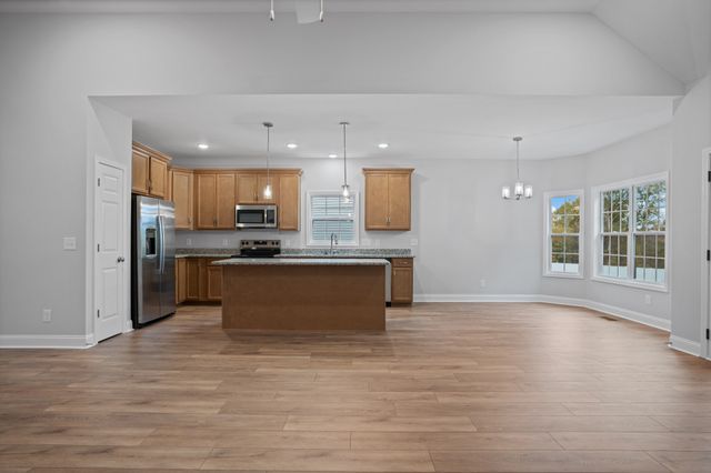 488 S Halifax Ct, Clarksville, TN 37040